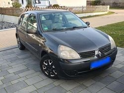 Schwarz Gebraucht 2005 Renault Clio II Campus Limousine | 850 € (Guter Preis)