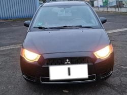 Schwarz Gebraucht 2011 Mitsubishi Colt Edition Van / Kleinbus | 2.650 € (Fairer Preis)