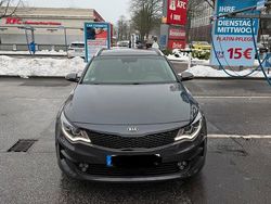 Grau Gebraucht 2017 Kia Optima Kombi | 13.900 € (Teuer)