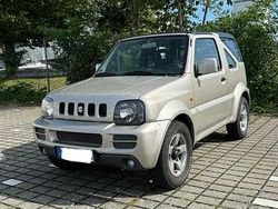 Silber Gebraucht 2009 Suzuki Jimny SUV | 10.900 € (Fairer Preis)