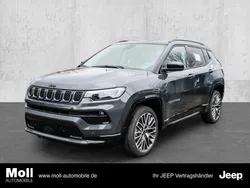 Gruen Gebraucht 2024 Jeep Compass Summit SUV | 37.950 € (Teuer)