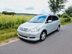 Silber Gebraucht 2005 Toyota Avensis Verso Van / Kleinbus | 2.600 €