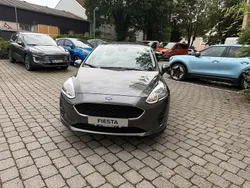 Grau Gebraucht 2021 Ford Fiesta Cool & Connect Kleinwagen | 12.989 € (Fairer Preis)