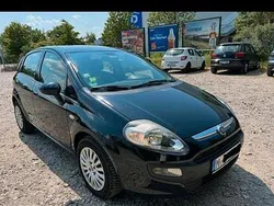 Schwarz Gebraucht 2011 Fiat Punto Evo Kleinwagen | 3.700 € (Etwas zu teuer)