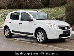 Blau Gebraucht 2010 Dacia Sandero Ambiance Limousine | 2.900 € (Fairer Preis)