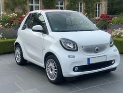 Weiß Gebraucht 2018 Smart ForTwo Coupé Prime Cabrio | 16.595 € (Fairer Preis)