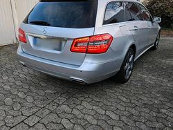 Silber Gebraucht 2011 Mercedes E250 Avantgarde Kombi | 9.200 € (Etwas zu teuer)