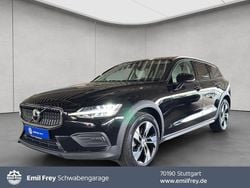 Schwarz Gebraucht 2023 Volvo V60 CC Plus Kombi | 42.970 € (Teuer)