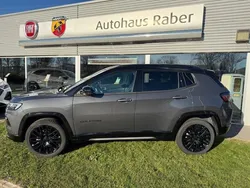 Grau Gebraucht 2023 Jeep Compass SUV | 27.940 € (Guter Preis)