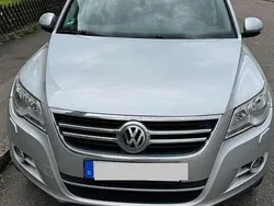 Grau Gebraucht 2011 VW Tiguan Freestyle SUV | 6.500 € (Guter Preis)