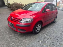 Rot Gebraucht 2006 VW Golf Plus Cross Trendline Van / Kleinbus | 1.999 € (Guter Preis)