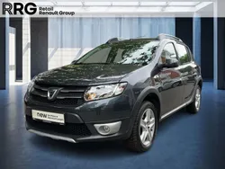 Grau Gebraucht 2016 Dacia Sandero Prestige Kleinwagen | 9.990 € (Etwas zu teuer)
