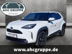Schnee weiß Gebraucht 2024 Toyota Yaris Hybrid Plus | 25.990 € (Guter Preis)