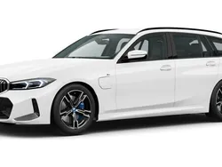 Weiß Gebraucht 2024 BMW 330e Comfort Edition Kombi | 48.221 € (Fairer Preis)