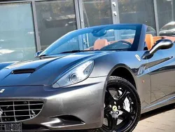 Grau Gebraucht 2010 Ferrari California Cabrio | 88.500 € (Guter Preis)