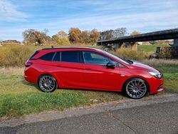 Rot Gebraucht 2021 Opel Astra OPC Kombi | 16.990 €