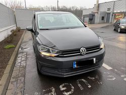 Grau Gebraucht 2018 VW Touran Comfortline Van / Kleinbus | 14.800 € (Superpreis)