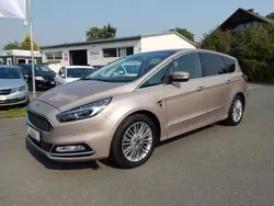 Milano grigio Gebraucht 2018 Ford S-MAX Vignale Van / Kleinbus | 18.690 € (Guter Preis)