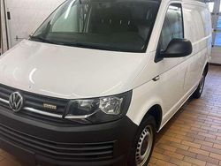 Candyweiß Gebraucht 2017 VW Transporter Van | 19.990 €