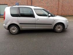 Silber Gebraucht 2010 Skoda Roomster Van / Kleinbus | 2.499 € (Guter Preis)