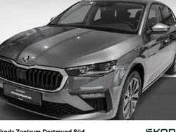 Graphitegrau metallic Gebraucht 2025 Skoda Scala Selection Kleinwagen | 27.555 € (Teuer)