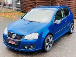 Blau Gebraucht 2005 VW Golf IV Kleinwagen | 1.999 € (Etwas zu teuer)