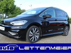Schwarz Gebraucht 2024 VW Touran Highline Van / Kleinbus | 37.390 € (Etwas zu teuer)