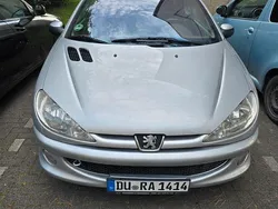Grau Gebraucht 2003 Peugeot 206 CC Cabrio | 2.700 € (Teuer)