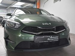 Grün Gebraucht 2023 Kia Ceed Sportswagon Kombi | 16.980 € (Guter Preis)