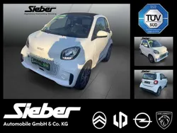 Weiss Gebraucht 2021 Smart ForTwo Electric Drive Prime Coupé | 8.490 € (Guter Preis)