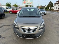 Braun Gebraucht 2011 Opel Meriva Innovation Van / Kleinbus | 4.600 € (Teuer)
