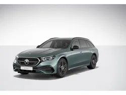 Metalliclack verdesilber Gebraucht 2023 Mercedes E220 Premium Kombi | 64.994 €