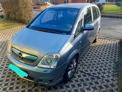 Silber Gebraucht 2008 Opel Meriva Van / Kleinbus | 1.100 €