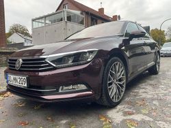 Rot Gebraucht 2016 VW Passat R-line Limousine | 15.590 € (Fairer Preis)
