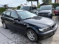 Black sapphire metallic Gebraucht 2004 BMW 318 Lifestyle Kombi | 950 € (Superpreis)