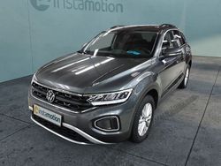 Grau Gebraucht 2024 VW T-Roc Life SUV | 21.940 € (Guter Preis)