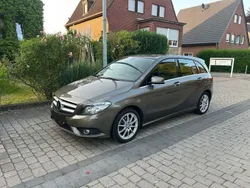 Gold Gebraucht 2013 Mercedes B180 Van / Kleinbus | 12.000 € (Teuer)
