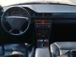 Blau Gebraucht 1992 Mercedes E220 Kombi | 4.900 €