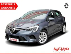 Grau Gebraucht 2021 Renault Clio V Life Limousine | 12.890 € (Fairer Preis)