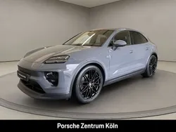 Grau Gebraucht 2025 Porsche Macan 4 Electric SUV | 91.500 € (Fairer Preis)