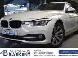 Weiß Gebraucht 2016 BMW 318 Sport Line Limousine | 14.490 € (Fairer Preis)