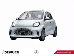 Weiß Gebraucht 2020 Smart ForFour Electric Drive Passion Limousine | 8.380 € (Guter Preis)