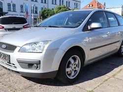 Silber Gebraucht 2006 Ford Focus Fun X Kombi | 999 € (Superpreis)