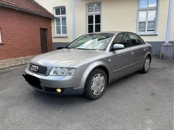 Grau Gebraucht 2003 Audi A4 Limousine | 1.649 € (Fairer Preis)