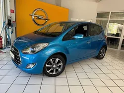 Blau Gebraucht 2017 Hyundai ix20 Passion Van / Kleinbus | 10.790 € (Fairer Preis)