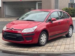 Rot Gebraucht 2009 Citroën C4 Limousine | 2.850 € (Etwas zu teuer)