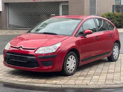 Rot Gebraucht 2009 Citroën C4 Limousine | 2.750 € (Etwas zu teuer)