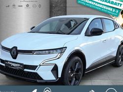 Weiß Gebraucht 2025 Renault Mégane Evolution Limousine | 35.790 € (Teuer)