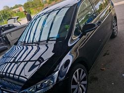 Schwarz Gebraucht 2017 VW Touran Highline Van / Kleinbus | 15.999 € (Guter Preis)