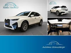 Weiß Gebraucht 2023 BMW iX Sport Line SUV | 63.880 € (Superpreis)
